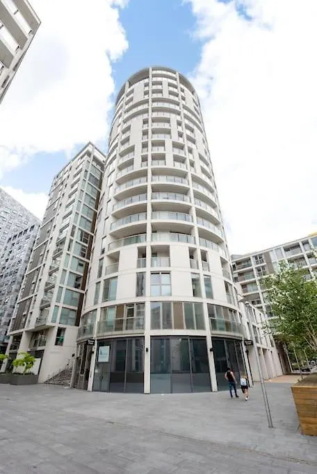 Canary Wharf By Capital 런던